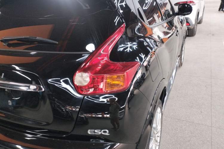 Used Infiniti ESQ 2014 1.6L Spontaneous Edition Exterior 3