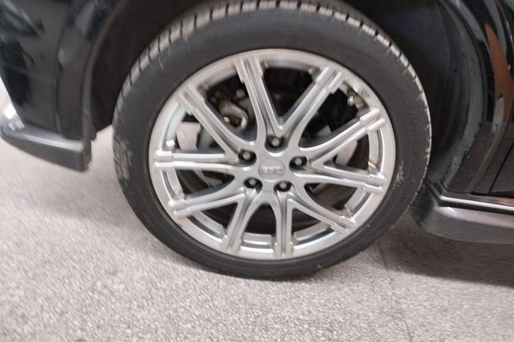 Used Infiniti ESQ 2014 1.6L Spontaneous Edition Exterior 4