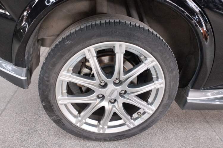 Used Infiniti ESQ 2014 1.6L Spontaneous Edition Exterior 5
