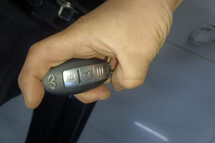 Used Infiniti ESQ 2014 1.6L Spontaneous Edition Interior 1