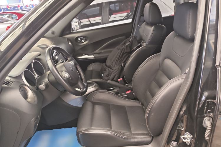 Used Infiniti ESQ 2014 1.6L Luxury Edition Left Front Seat