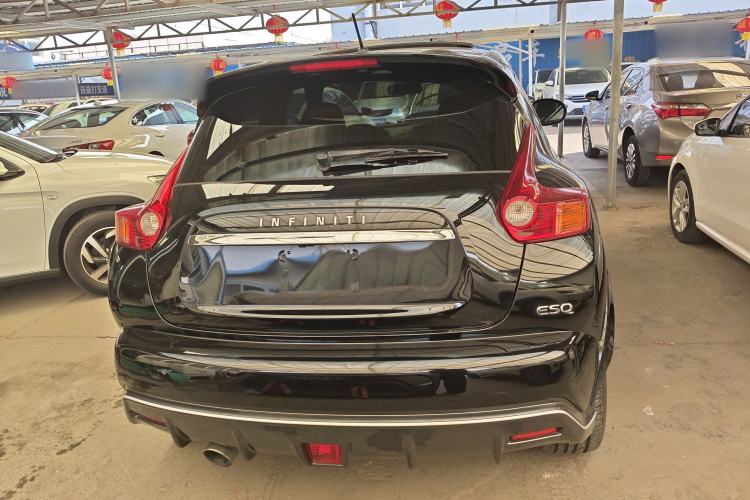Used Infiniti ESQ 2014 1.6L Luxury Edition Rear
