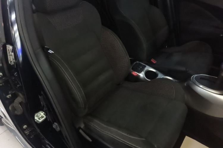 Used Infiniti ESQ 2014 1.6L Spontaneous Edition Right Front Seat