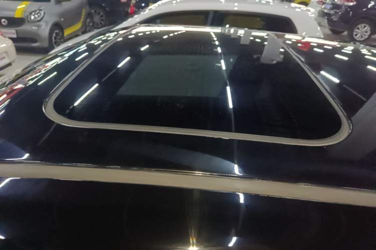 Used Infiniti ESQ 2014 1.6L Spontaneous Edition Roof