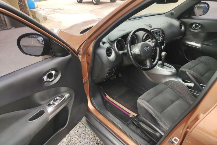 Used Infiniti ESQ 2014 1.6L Spontaneous Edition Driver Seat