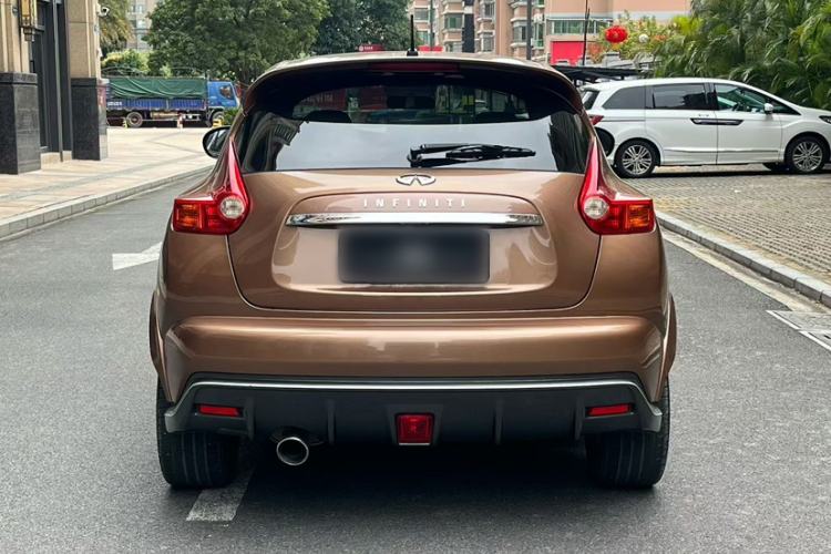 Used Infiniti ESQ 2014 1.6L Spontaneous Edition Exterior 5