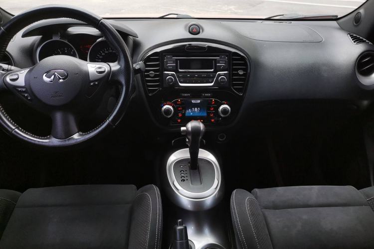 Used Infiniti ESQ 2014 1.6L Spontaneous Edition Interior 3
