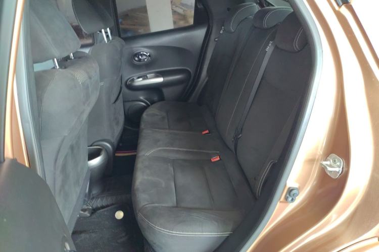 Used Infiniti ESQ 2014 1.6L Spontaneous Edition Left Rear Seat