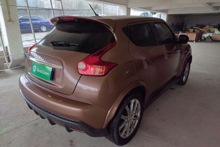 Used Infiniti ESQ 2014 1.6L Spontaneous Edition Rear Right 45 Deg