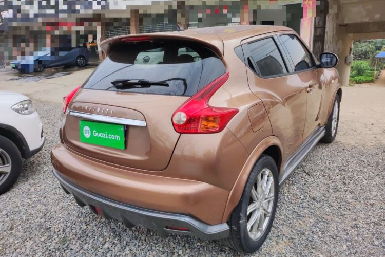 Used Infiniti ESQ 2014 1.6L Spontaneous Edition Rear Right 45 Deg