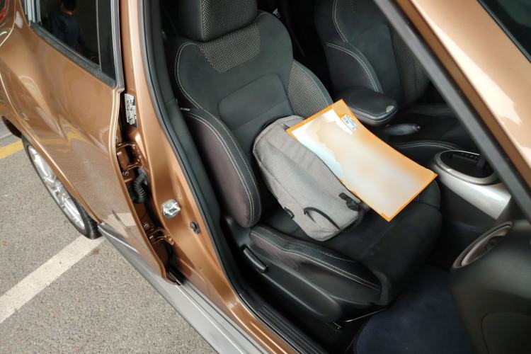 Used Infiniti ESQ 2014 1.6L Spontaneous Edition Right Front Seat