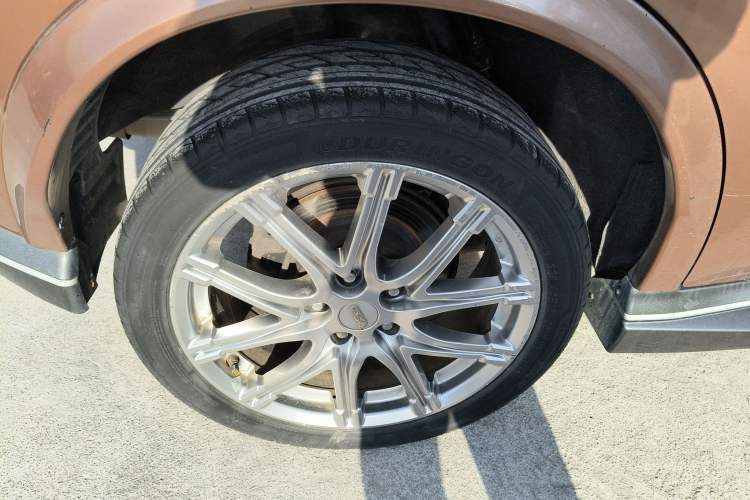 Used Infiniti ESQ 2014 1.6L Luxury Edition Right Rear Wheel Hub