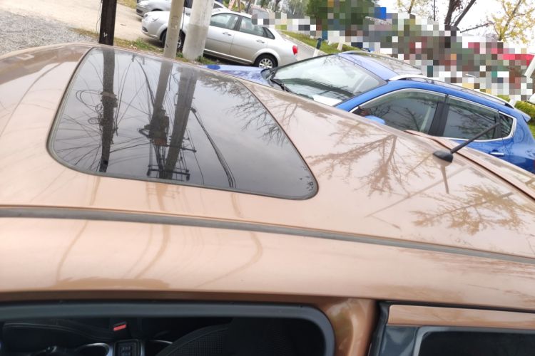 Used Infiniti ESQ 2014 1.6L Spontaneous Edition Roof