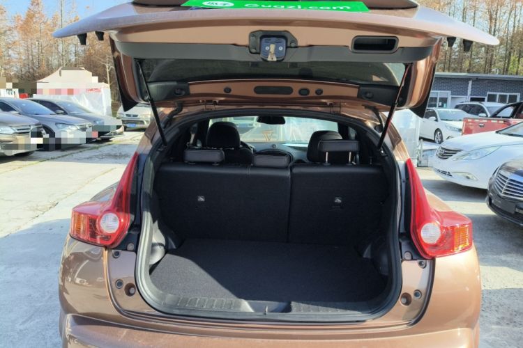 Used Infiniti ESQ 2014 1.6L Luxury Edition Trunk