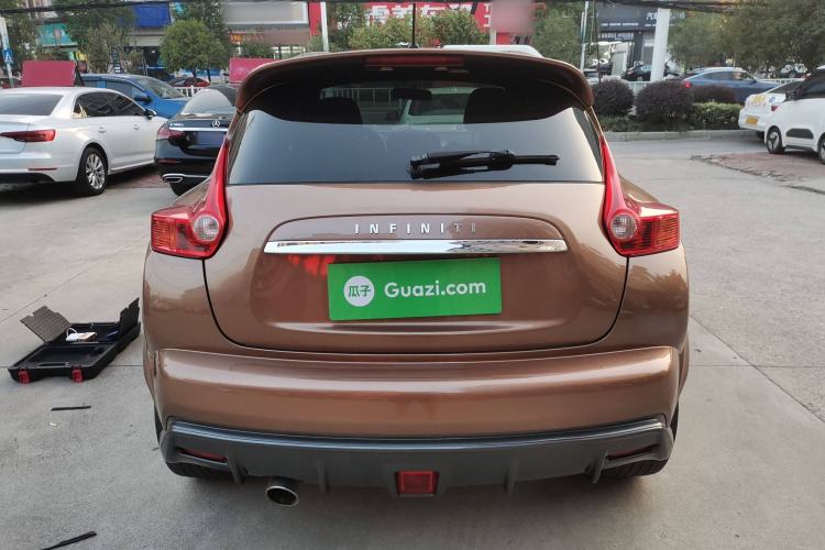 Used Infiniti ESQ 2014 1.6L Spontaneous Edition Rear
