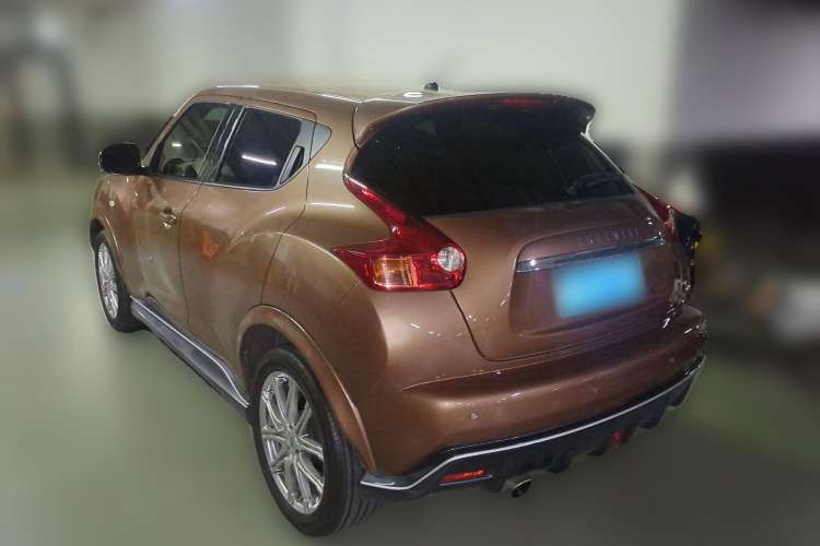 Used Infiniti ESQ 2014 1.6L Luxury Edition Rear Left 45 Deg