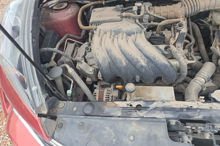 Used Infiniti ESQ 2014 1.6L Spontaneous Edition Engine Bay Right