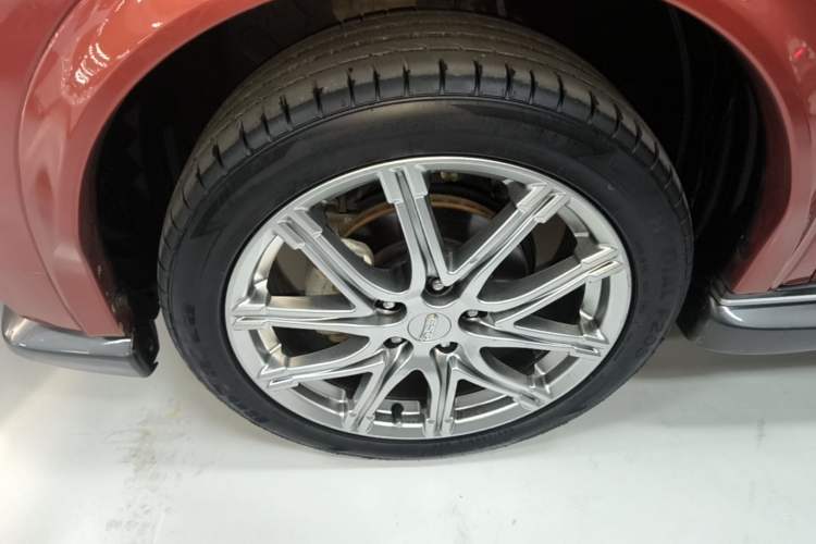 Used Infiniti ESQ 2014 1.6L Spontaneous Edition Exterior 4