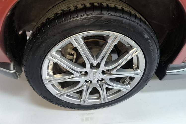 Used Infiniti ESQ 2014 1.6L Spontaneous Edition Exterior 5