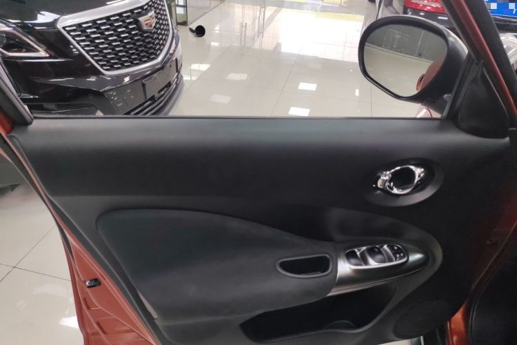 Used Infiniti ESQ 2014 1.6L Spontaneous Edition Left Front Door Interior