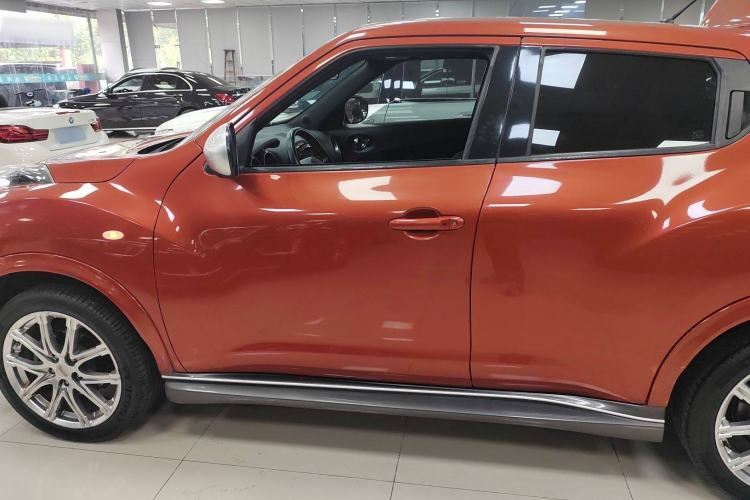 Used Infiniti ESQ 2014 1.6L Spontaneous Edition Left Side