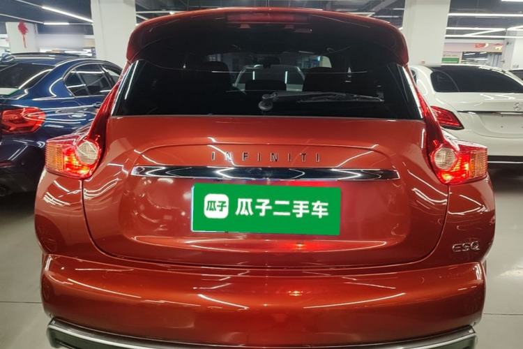 Used Infiniti ESQ 2014 1.6L Spontaneous Edition Rear