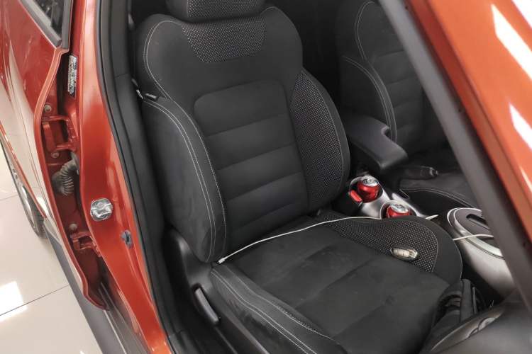 Used Infiniti ESQ 2014 1.6L Spontaneous Edition Right Front Seat