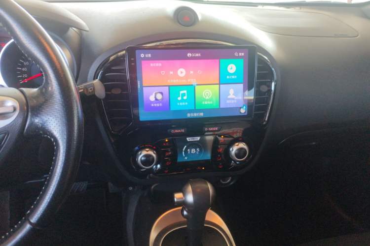Used Infiniti ESQ 2014 1.6L Spontaneous Edition Audio And AC Panel