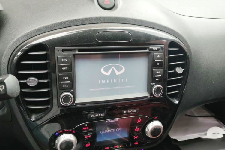 Used Infiniti ESQ 2014 1.6L Spontaneous Edition Audio And AC Panel