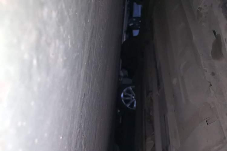 Used Infiniti ESQ 2014 1.6L Spontaneous Edition Chassis Front Right