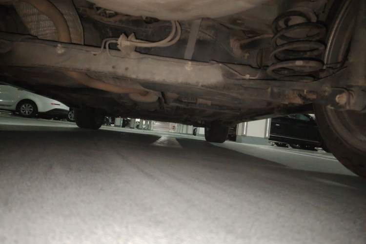 Used Infiniti ESQ 2014 1.6L Spontaneous Edition Chassis Rear