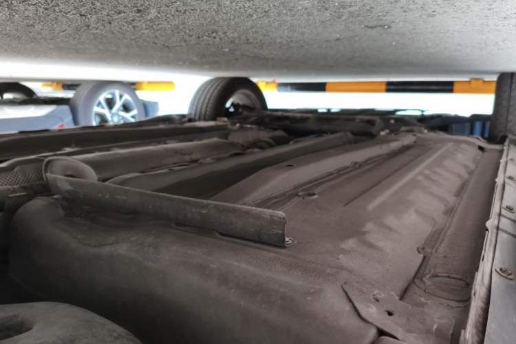 Used Infiniti ESQ 2014 1.6L Spontaneous Edition Chassis Rear Left