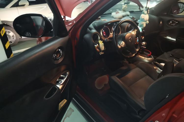 Used Infiniti ESQ 2014 1.6L Spontaneous Edition Driver Seat