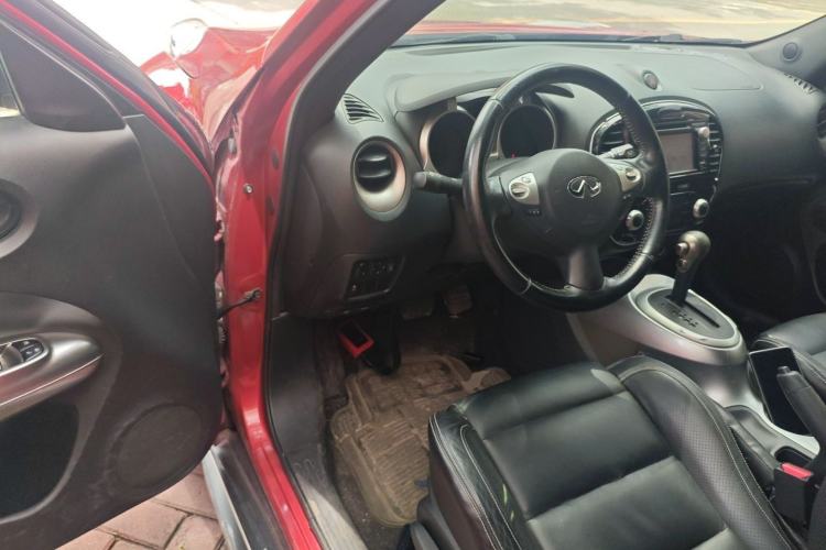 Used Infiniti ESQ 2014 1.6L Luxury Edition Driver Seat