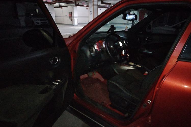 Used Infiniti ESQ 2014 1.6L Spontaneous Edition Driver Seat