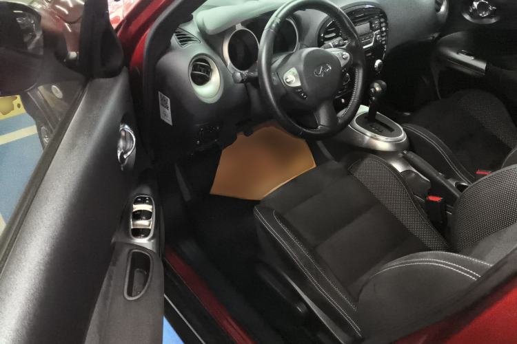 Used Infiniti ESQ 2014 1.6L Spontaneous Edition Driver Seat