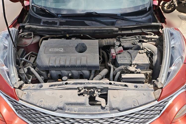 Used Infiniti ESQ 2014 1.6L Luxury Edition Engine Bay