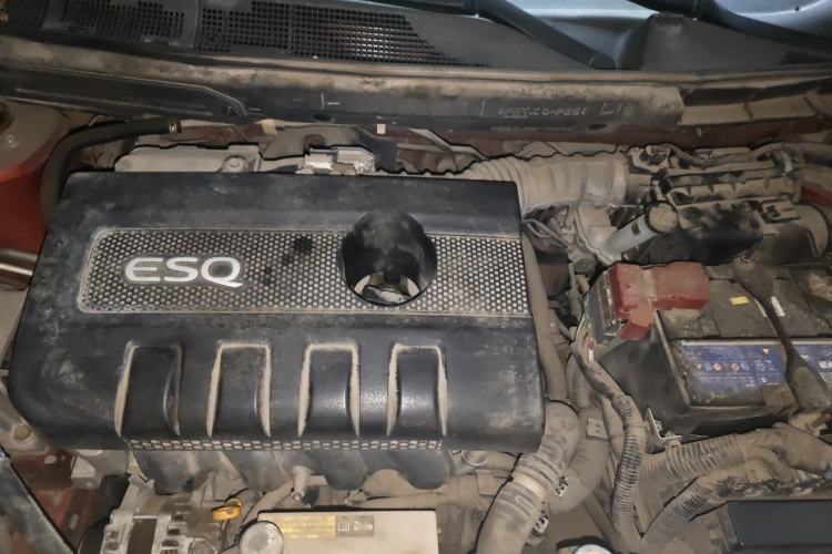 Used Infiniti ESQ 2014 1.6L Spontaneous Edition Engine Bay