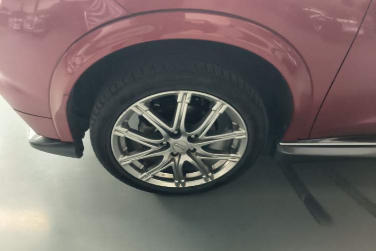 Used Infiniti ESQ 2014 1.6L Spontaneous Edition Exterior 4