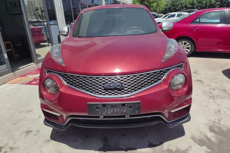Used Infiniti ESQ 2014 1.6L Luxury Edition Front