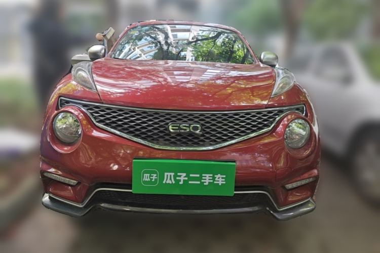 Used Infiniti ESQ 2014 1.6L Spontaneous Edition Front