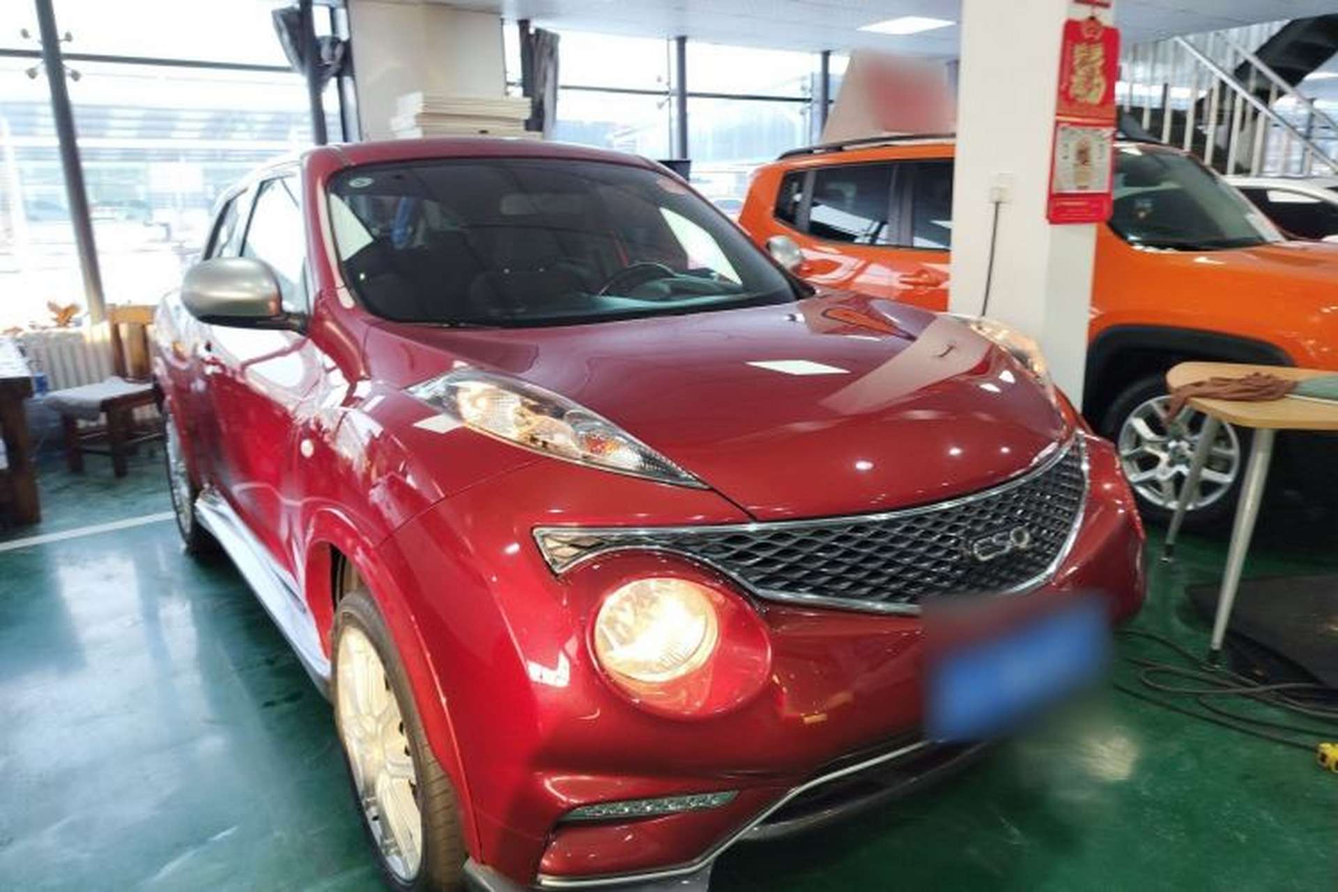 Used Infiniti ESQ 2014 1.6L Spontaneous Edition Front Right 45 Deg