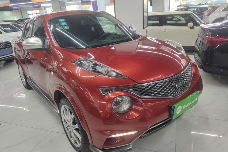 Used Infiniti ESQ 2014 1.6L Spontaneous Edition Front Right 45 Deg