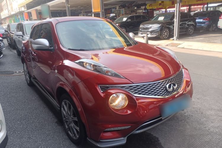 Used Infiniti ESQ 2014 1.6T Dynamic Edition Front Right 45 Deg