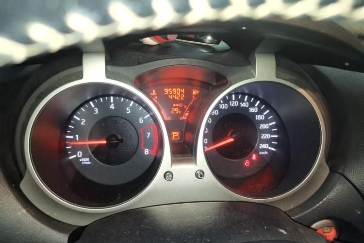 Used Infiniti ESQ 2014 1.6L Spontaneous Edition Instrument Cluster