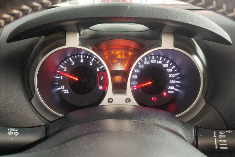 Used Infiniti ESQ 2014 1.6L Spontaneous Edition Instrument Cluster