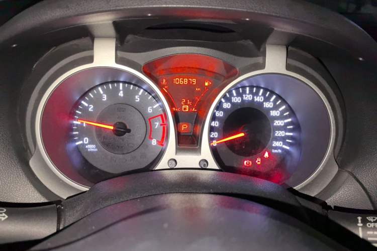 Used Infiniti ESQ 2014 1.6L Spontaneous Edition Instrument Cluster