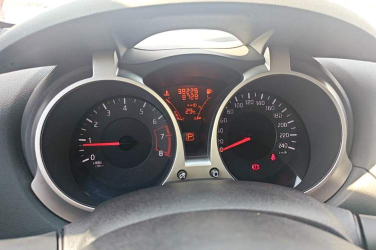 Used Infiniti ESQ 2014 1.6T Dynamic Edition Instrument Cluster