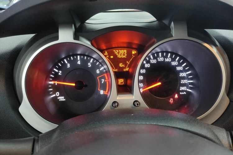 Used Infiniti ESQ 2014 1.6L Spontaneous Edition Instrument Cluster