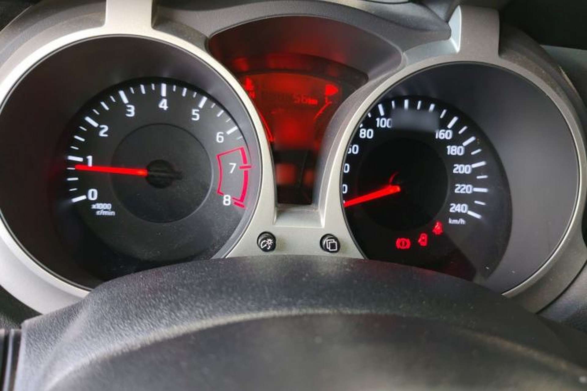 Used Infiniti ESQ 2014 1.6L Spontaneous Edition Instrument Cluster
